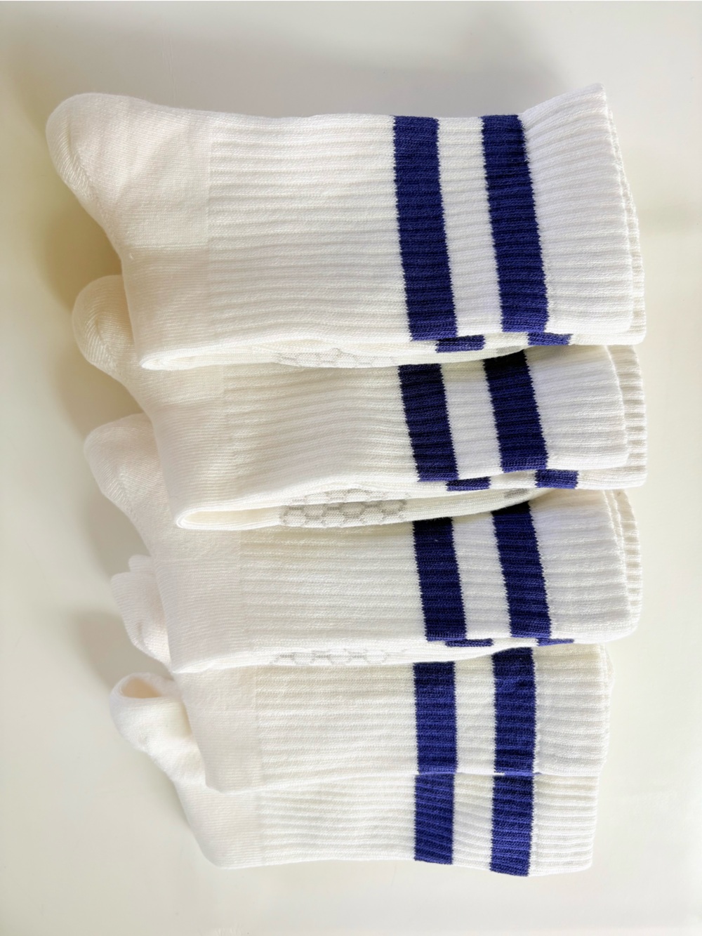 Bombas Men’s 5-Pack White Cushioned Crew Socks with Navy Stripes Size L